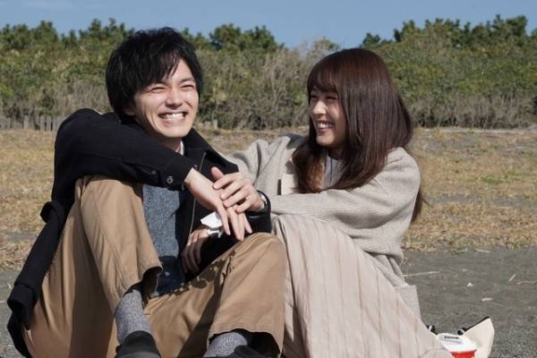 林遣都、ツリーの下のキスと“江ノ島プロポーズ”に視聴者感動、有村架純主演「姉ちゃんの恋人」最終回