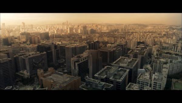 『新感染半島』救えなかった家族…謎のウイルスが襲った“あの日”の冒頭映像