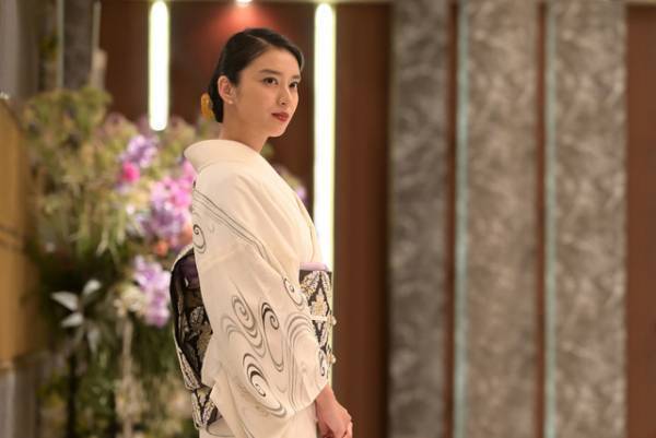 武井咲“元子”が金沢を舞台に闘いを繰り広げる…「黒革の手帖～拐帯行～」今夜