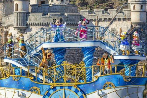 【ディズニー】さらに閉園時間を1時間繰り上げ、入園者数を制限＆イベントも延期に