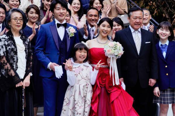 “幸せになりたい”と願う人たちに捧ぐ…土屋太鳳主演『哀愁しんでれら』特別予告