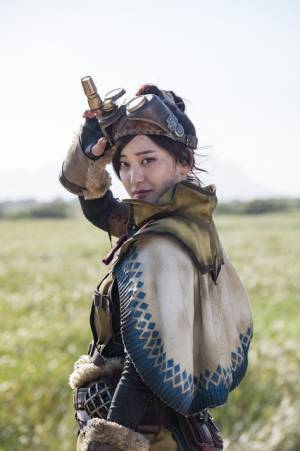 山崎紘菜『モンスターハンター』受付嬢の役作り語る「ゲームのシーンを繰り返し見ながら」