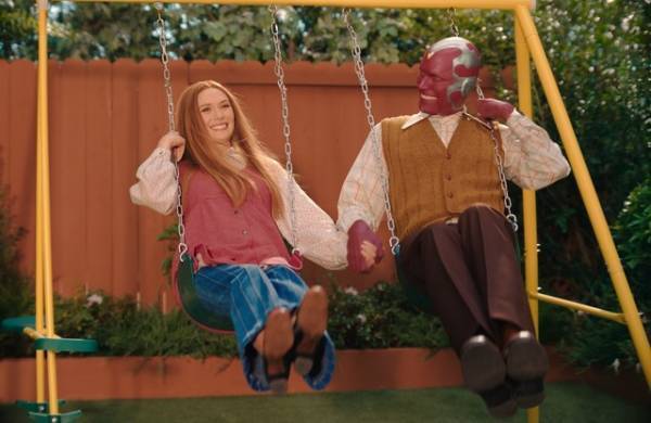 “すべてが見かけ通りとは限らない”「ワンダヴィジョン」キャスト＆スタッフが明かす特別映像