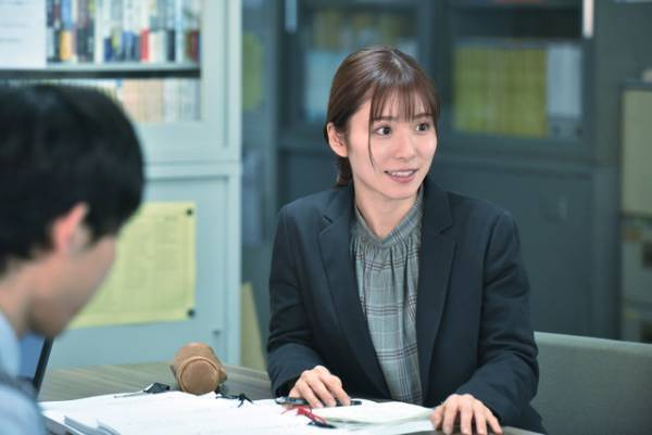 松岡茉優、大泉洋は「スタンダップコメディアンのよう」現場を盛り上げる存在