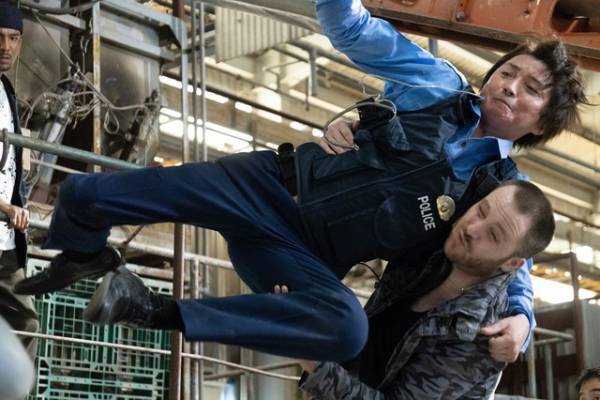 藤原竜也＆山田裕貴、“ほっこり”最強タッグが巨悪に挑む「青のSP」アクションシーン写真公開