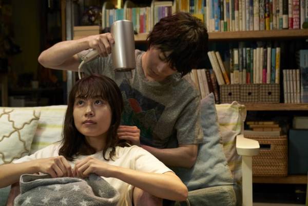 『花束みたいな恋をした』7.7億円超え、2週連続1位！ 菅田将暉＆有村架純の物語に共感必至