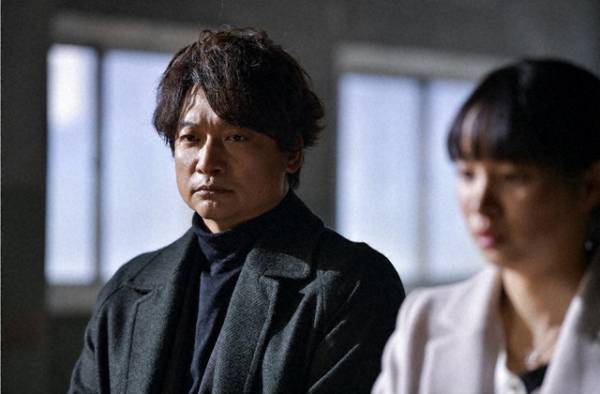 香取慎吾“万丞”の語りに「胸が熱くなりました」「瞳に吸い込まれそう」の声続々…「アノニマス」3話