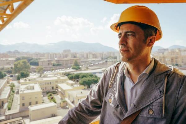 パレルモの“いま”を写し出す、美しい街並みにも注目『ワン・モア・ライフ！』場面写真