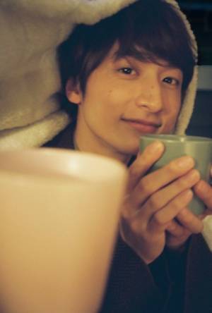 小関裕太、オールフィルム写真のカレンダー「FOUR SEASONS」発売