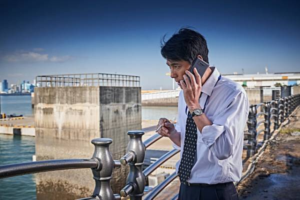 チョン・ウソン、初めて演じた“優柔不断で強がる”役柄語る『藁にもすがる獣たち』