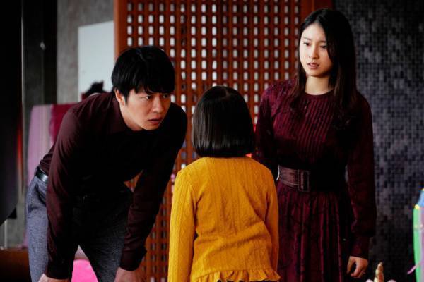 土屋太鳳、狂気的な展開に波紋『哀愁しんでれら』胸がざわつく本編映像