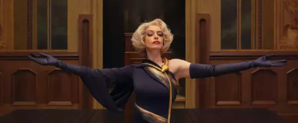 アン・ハサウェイの“切り替え”にオクタヴィア・スペンサー驚愕『魔女がいっぱい』