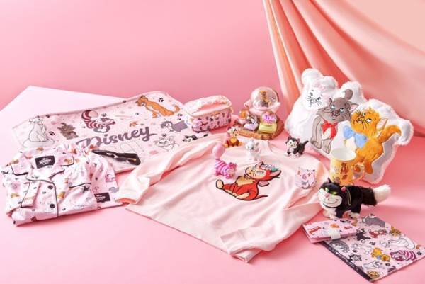 【ディズニー】マリーやチェシャ猫などネコが大集合！ネコのキャラクターにスポットを当てた特別デザインのアイテムが登場