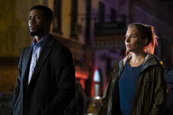 チャドウィック・ボーズマン、『２１ブリッジ』の見どころはアクション「驚きと興奮の渦に引き込まれる」