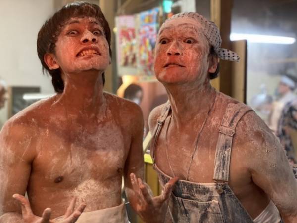 北村匠海“太陽”＆井浦新“朔”らが真っ白に!?「にじいろカルテ」オフショット公開