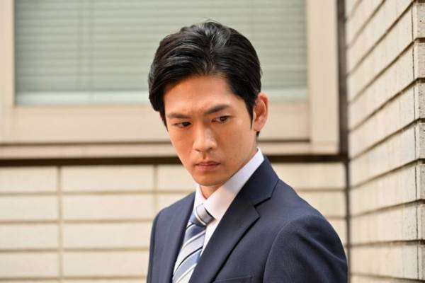 末澤誠也“背伸びキス”に「神演出」、松下洸平“津山”の怒りに「苦しい」の声も殺到…「知ってるワイフ」9話