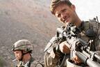 スコット・イーストウッド演じる兵士、基地の脆弱さを痛感…『アウトポスト』本編映像