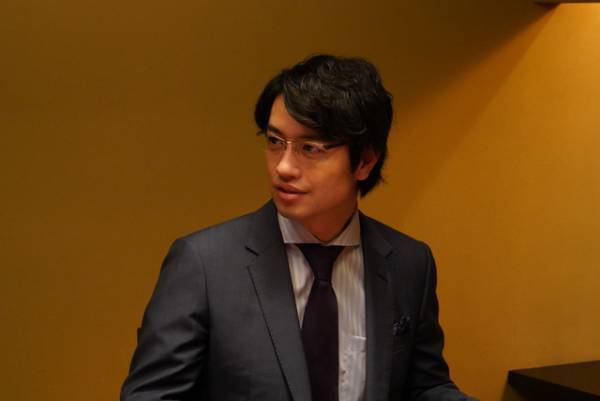 斎藤工、『騙し絵の牙』吉田大八監督による撮影は「職人的な現場」