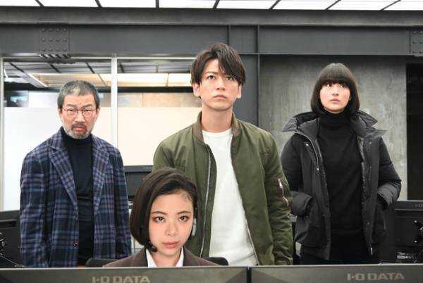 “内通者”の正体に衝撃走る、下野紘の“声の出演”にもTLが盛り上がる…「レッドアイズ」9話