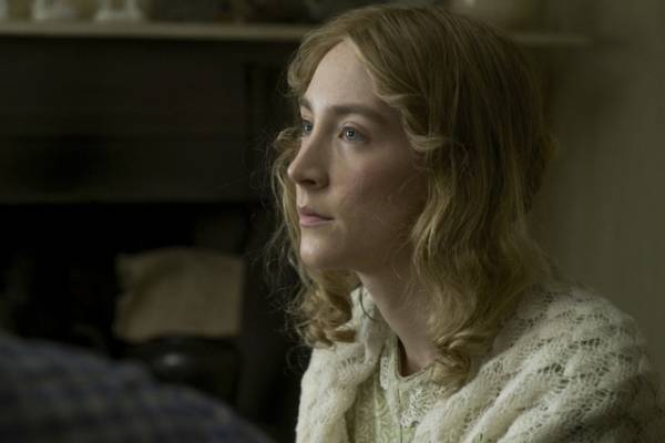 シアーシャ・ローナン「普段そんなことはしない」『アンモナイト』の役作りへの挑戦明かす