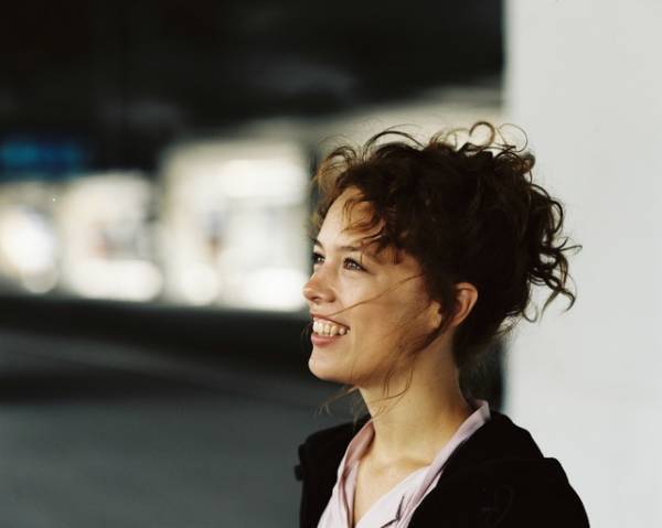 “水の精ウンディーネ”パウラ・ベーア、監督＆共演者を「深く信頼している」『水を抱く女』