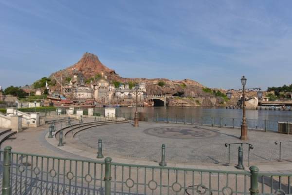 【ディズニー】4 月1日以降パーク運営を変更　営業時間を拡大、ベイマックスのプログラムも始動、駐車料金が1,000円に