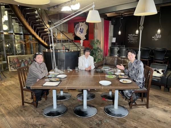 齊藤工、恋愛トークにたじたじ？『ゾッキ』山田孝之＆満島真之介が「グータンヌーボ2」に集結