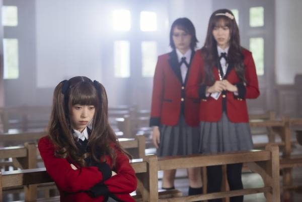 森川葵×秋田汐梨×萩原みのり「賭ケグルイ双」ギャンブルで学園を駆け上る！最新OP＆予告も到着