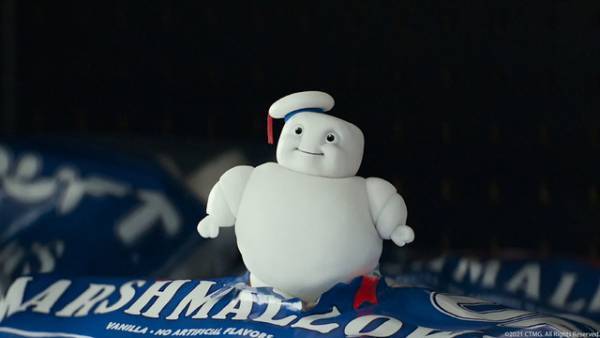 ミニ・マシュマロマンが大量出現！『ゴーストバスターズ／アフターライフ』特別映像