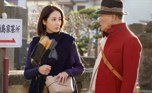 吉田羊の“ジェーン・スー”再現度に「完全にスーさん」の声…「生きるとか死ぬとか父親とか」1話