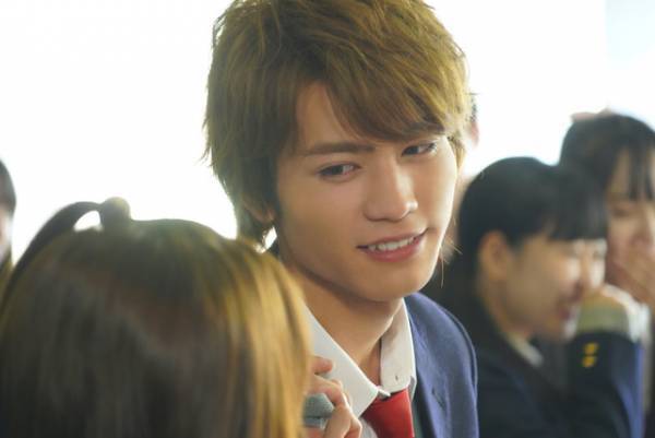 浮所飛貴、板垣瑞生と「またいつかライバル役を」『胸が鳴るのは君のせい』現場レポ