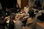 池松壮亮＆オダギリジョー、韓国の3兄妹と交流深めていく『アジアの天使』場面写真