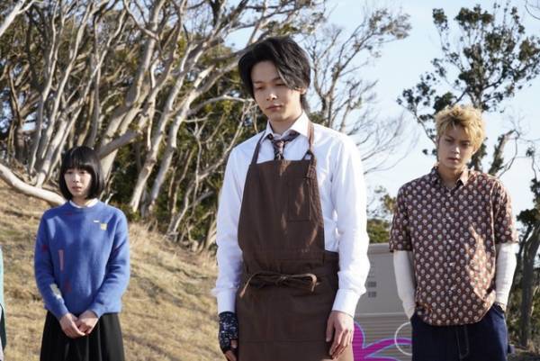 中村倫也「珈琲いかがでしょう」公式ビジュアルBOOK発売！あのシーンが蘇る