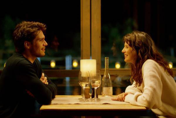 “元妻”との切ないデートシーン…『ラブ・セカンド・サイト』本編映像