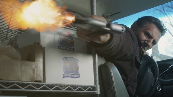 リーアム・ニーソン“恋に落ちた伝説の強盗”が自首するも…『ファイナル・プラン』予告