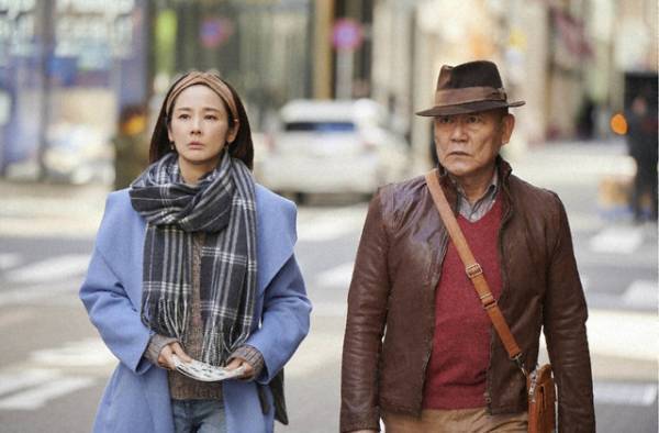 吉田羊と國村隼“親子”が感じる寂しさに共感の声…「生きるとか死ぬとか父親とか」4話