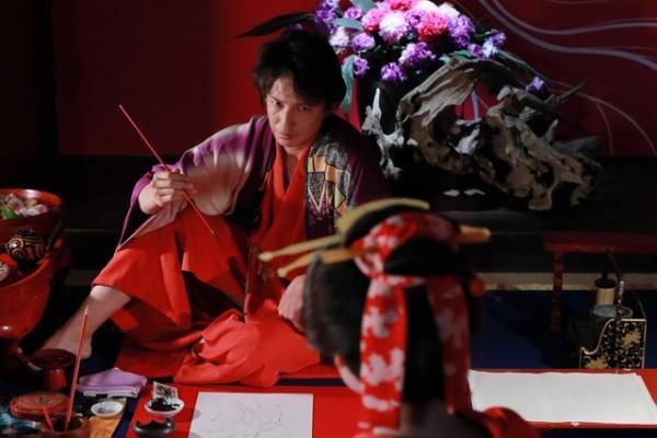 玉木宏“喜多川歌麿”「色気がねえ」北斎を叩きのめす、初対面シーン