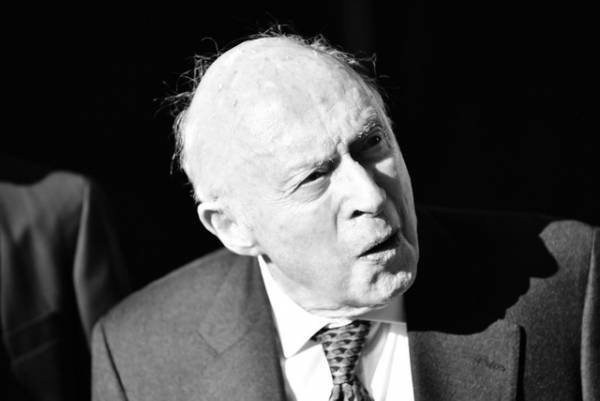 『逃走迷路』『いまを生きる』のノーマン・ロイドが死去、106歳