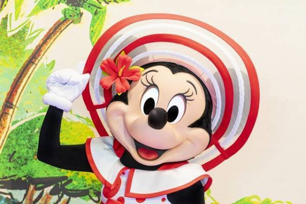 【ディズニー】ミニーマウスの“夏限定”ファッションを初公開！蜷川実花撮り下ろしの作品をモチーフにした新グッズも発売