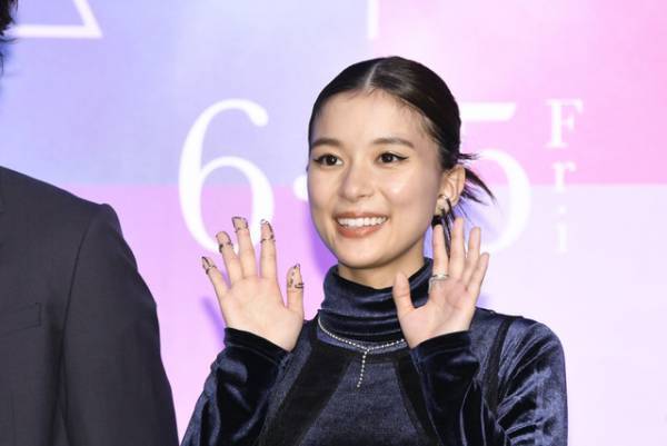 芳根京子、岡田将生は「癒しのマーさん」映画『Arc アーク』完成報告会