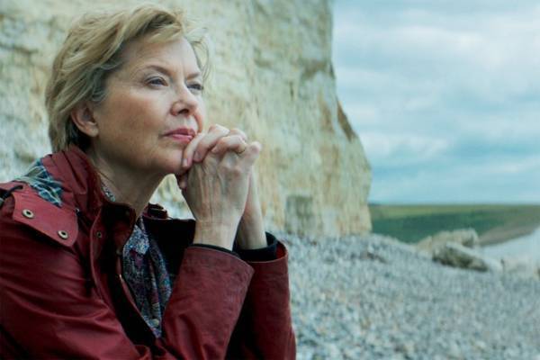 アネット・ベニング、ビル・ナイと「仕事ができて最高だった」『幸せの答え合わせ』