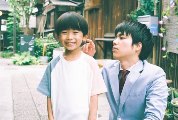 重岡大毅＆木村文乃＆岸井ゆきのがパパとママに！「＃家族募集します」親子ショット公開