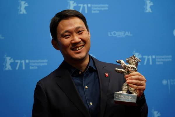 『偶然と想像』濱口竜介監督、ベルリンでキャスト＆スタッフに感謝「この物語を信頼してくださった」