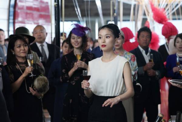 芳根京子が美しい大人の魅力放つ『Arc アーク』本編映像