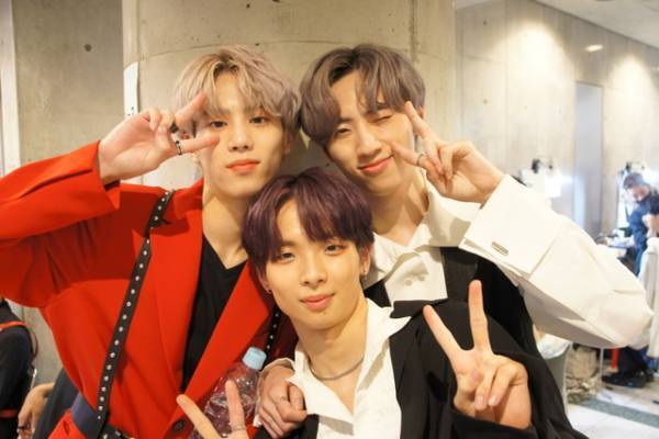 「PRODUCE 101 JAPAN」S2ファンブック第2弾発売、デビュー決定までの激動の日々を収録