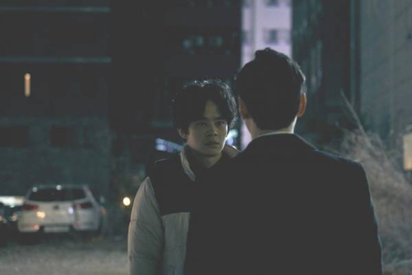 池松壮亮×オダギリジョー“兄弟”はヒロインを守りきれるのか!?『アジアの天使』本編映像解禁