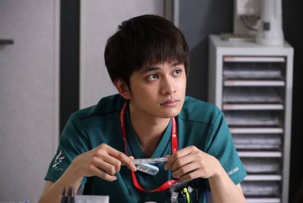 北村匠海“桜庭”と沢村一樹“本郷”の意外な関係に「あんな物語があったとは…」驚きの声「ナイト・ドクター」第3話