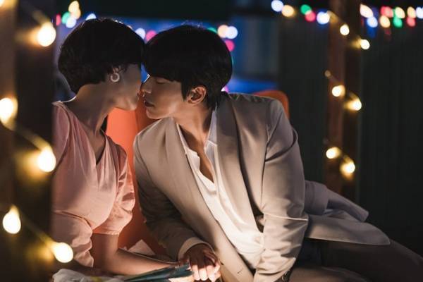 ユン・ヒョンミン、ギャップ萌えの完璧“御曹司”に「あいつがそいつだ」