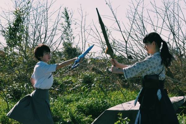 伊藤万理華の役作りに迫る！新キャラクターに挑戦した『サマーフィルムにのって』新スチール＆コメント