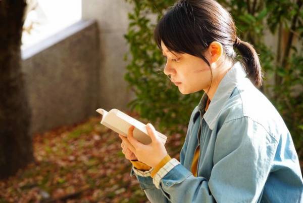 『ノルウェイの森』から『ドライブ・マイ・カー』まで…いま読みたい、観たい“村上春樹作品”